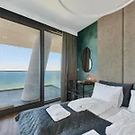 Wave - Floor Penthouse - Sea View
