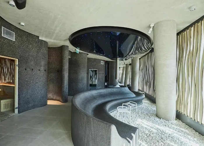 Wave Resort - Top Floor Penthouse - Sea View Apartman